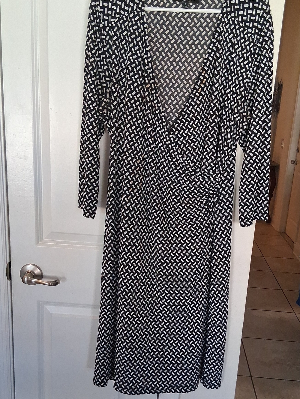 Jones New York Black and White Geometric Wrap Dress